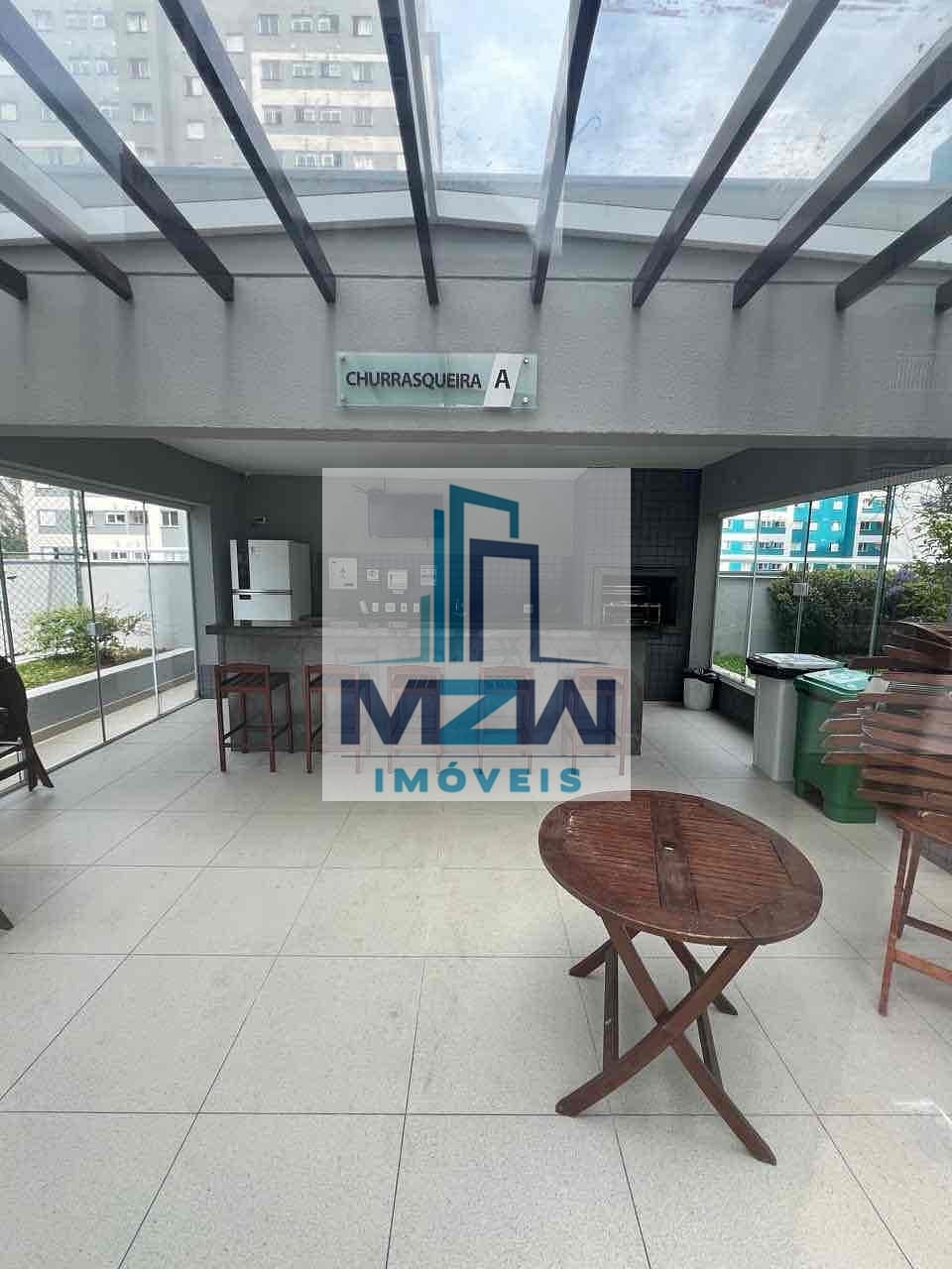 Apartamento à venda com 1 quarto, 55m² - Foto 18