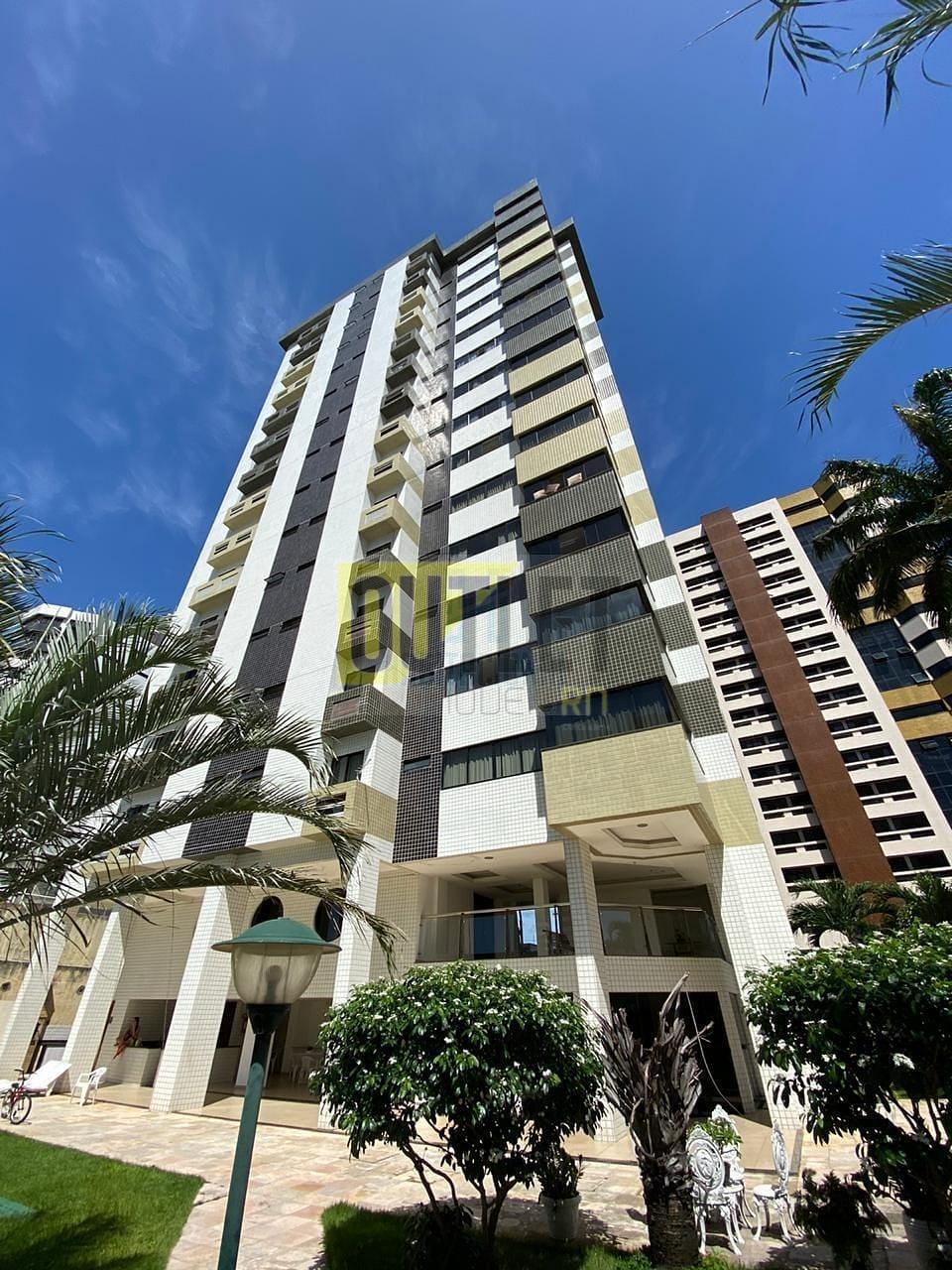 Apartamento, 3 quartos, 235 m² - Foto 1