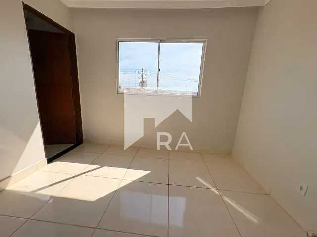 Apartamento 2 quartos e 2 banheiros, para alugar, no bairro Valparaiso I - Etapa C em Valparaíso de Goiás