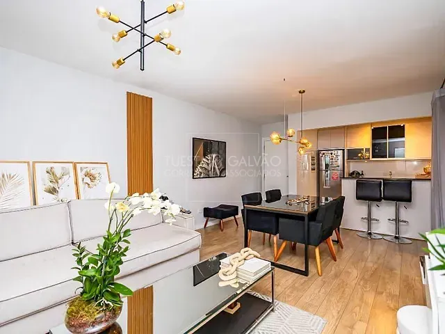 Apartamento com 94m² 3 quartos e 2 banheiros, à venda, no bairro Água Verde em Curitiba