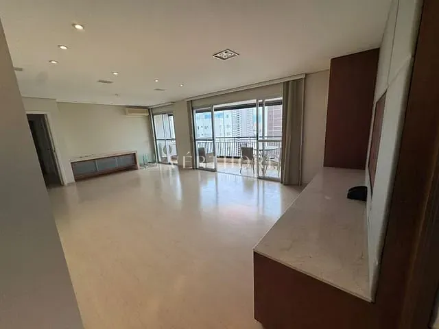 Apartamento 3 quartos e 2 banheiros, à venda, no bairro Gleba Fazenda Palhano em Londrina