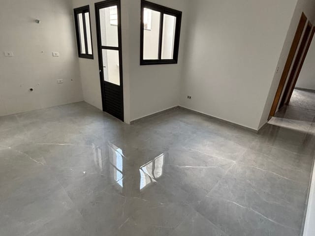 Apartamento 2 quartos e 2 banheiros, à venda, no bairro Parque Novo Oratório em Santo André