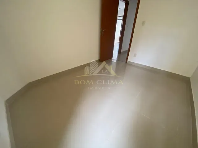 Apartamento 2 quartos e 1 banheiro, para alugar, no bairro Bandeirantes em Juiz de Fora