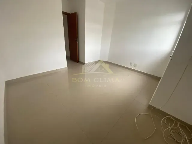 Apartamento 2 quartos e 1 banheiro, para alugar, no bairro Bandeirantes em Juiz de Fora