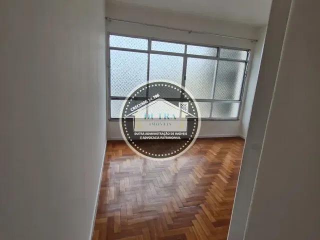 Apartamento com 148m² 4 quartos e 2 banheiros, para alugar, no bairro Centro em Juiz de Fora