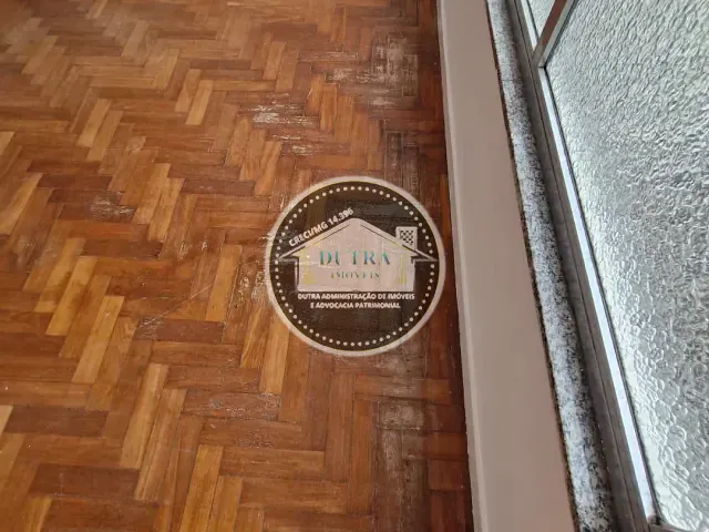 Apartamento com 148m² 4 quartos e 2 banheiros, para alugar, no bairro Centro em Juiz de Fora