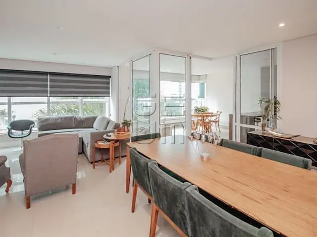 Apartamento com 300m² 3 quartos e 4 banheiros, à venda, no bairro Gleba Fazenda Palhano em Londrina