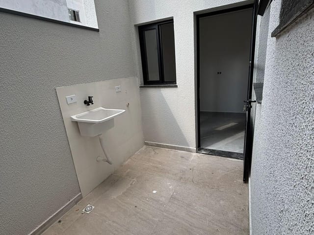 Apartamento 2 quartos e 2 banheiros, à venda, no bairro Parque Novo Oratório em Santo André