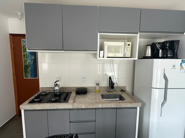 Foto do Apartamento - ALUGUEL - Studio Cobertura com varanda e vaga de garagem | Costão Sul Imóveis