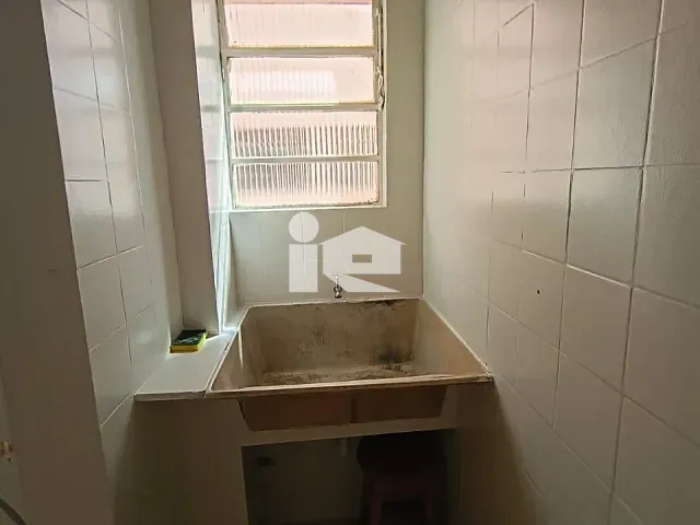 Apartamento 3 quartos e 1 banheiro, para alugar, no bairro Centro em Rolândia