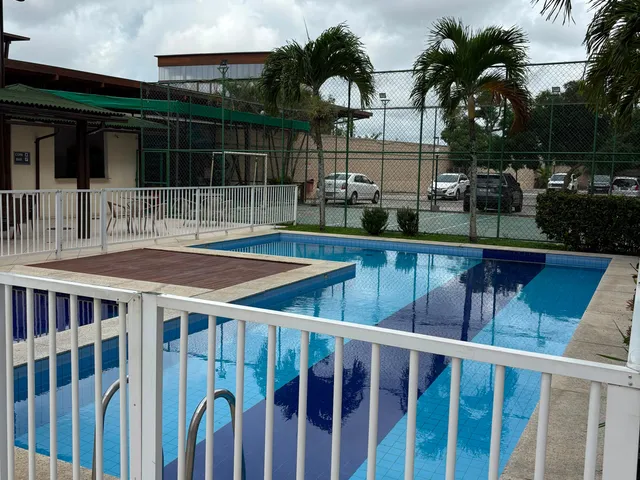 Apartamento 2 quartos e 2 banheiros, para alugar, no bairro Jardim das Margaridas em Salvador