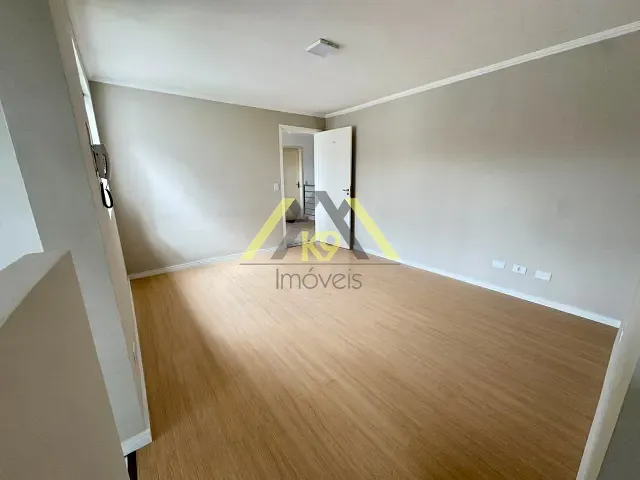 Apartamento com 50m² 2 quartos e 1 banheiro, à venda, no bairro Santa Cândida em Curitiba