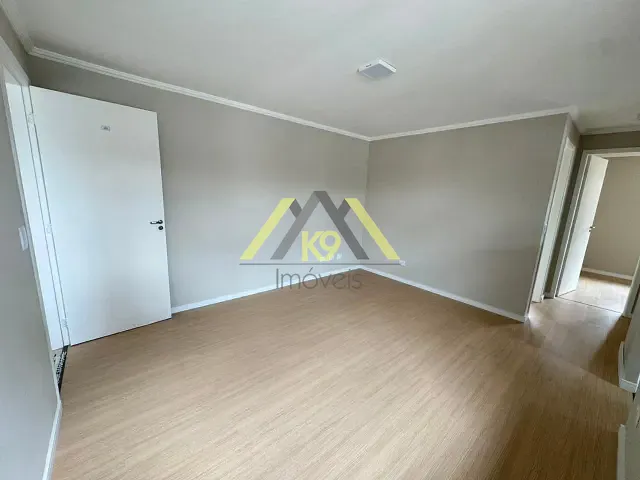 Apartamento com 50m² 2 quartos e 1 banheiro, à venda, no bairro Santa Cândida em Curitiba