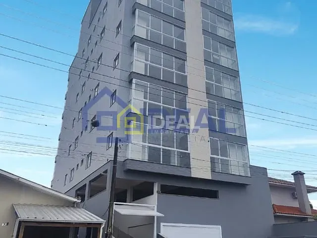Apartamento 2 quartos e 2 banheiros, à venda, no bairro Santa Cruz em Concórdia