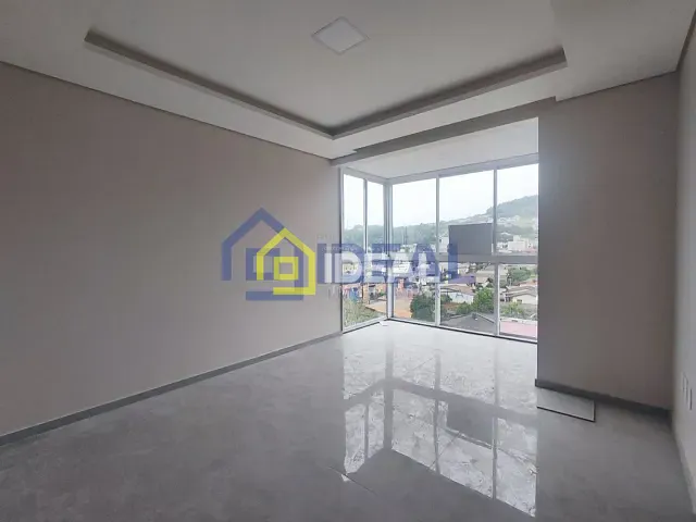 Apartamento 2 quartos e 2 banheiros, à venda, no bairro Santa Cruz em Concórdia