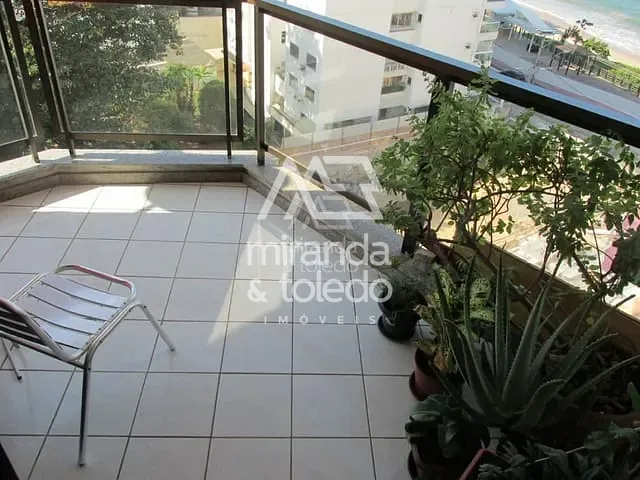 Apartamento com 107m² 2 quartos e 3 banheiros, à venda, no bairro Praia do Morro em Guarapari