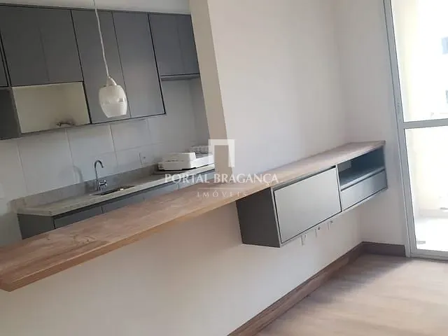 Apartamento 2 quartos e 2 banheiros, à venda ou para alugar, no bairro Jardim do Lago em Bragança Paulista