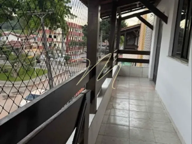 Apartamento 3 quartos e 3 banheiros, para alugar, no bairro Jardim Savóia em Ilhéus