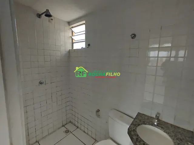Apartamento 3 quartos e 2 banheiros, para alugar, no bairro Uruguai em Teresina