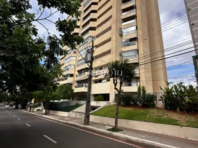 Apartamento com 175m² 3 quartos e 3 banheiros, à venda, no bairro Centro em Londrina