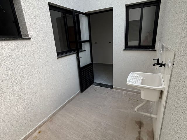 Apartamento 2 quartos e 2 banheiros, à venda, no bairro Parque Novo Oratório em Santo André