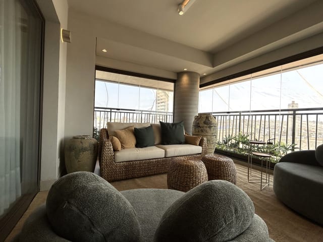 Apartamento 4 quartos e 5 banheiros, à venda, no bairro Parque dos Lima em Franca