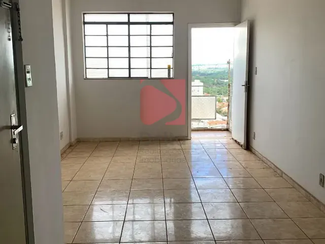 Apartamento 2 quartos e 1 banheiro, à venda, no bairro Centro em Pirassununga
