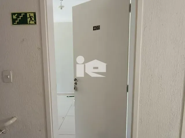Apartamento 2 quartos e 1 banheiro, para alugar, no bairro Centro em Rolândia