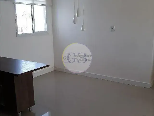 Apartamento 2 quartos e 2 banheiros, à venda, no bairro São Gonçalo em Pelotas