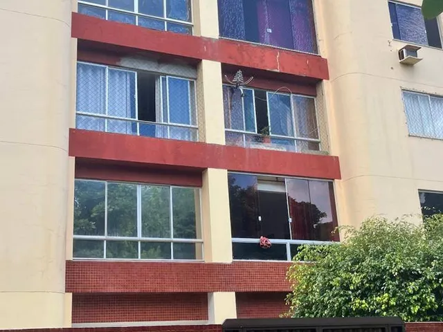 Apartamento 2 quartos e 2 banheiros, à venda, no bairro Armação em Salvador