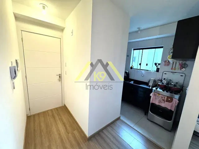 Apartamento 2 quartos e 1 banheiro, à venda, no bairro Roça Grande em Colombo