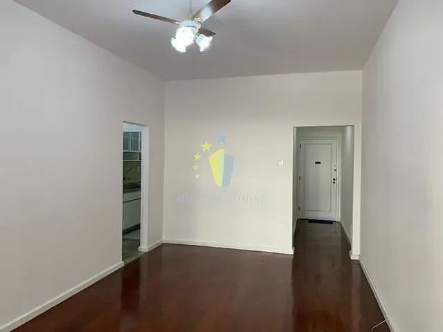 Apartamento com 105m² 3 quartos e 2 banheiros, à venda, no bairro Copacabana em Rio de Janeiro