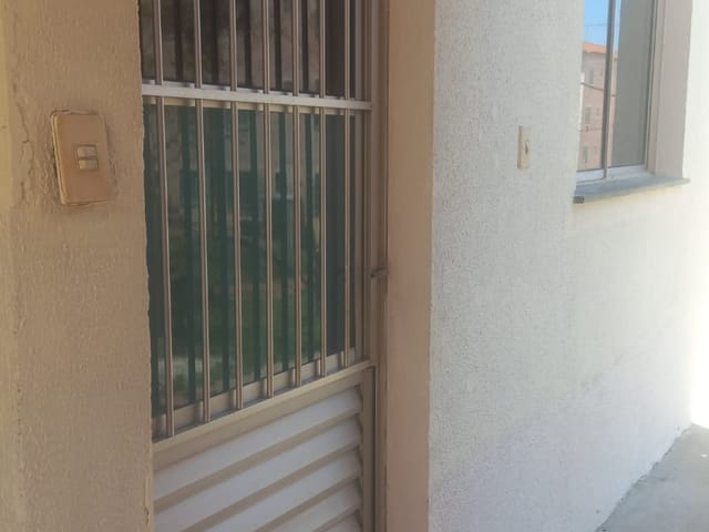 Apartamento 2 quartos e 1 banheiro, à venda, no bairro Santa Cruz em Rio de Janeiro