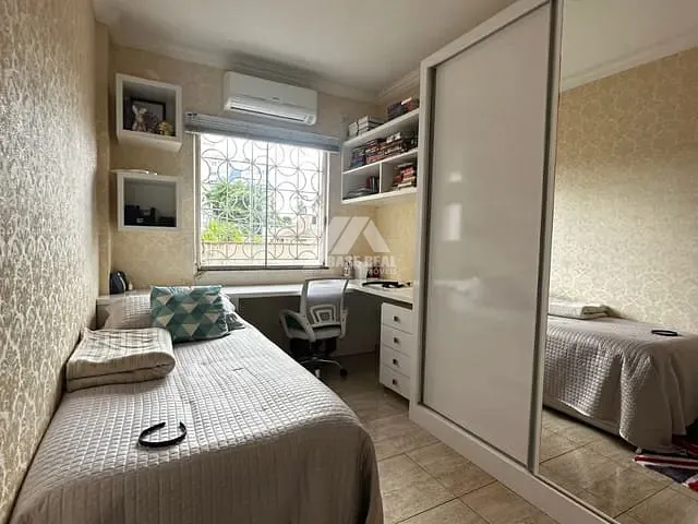 Apartamento com 100m² 2 quartos e 1 banheiro, à venda, no bairro Centro em Ponta Grossa