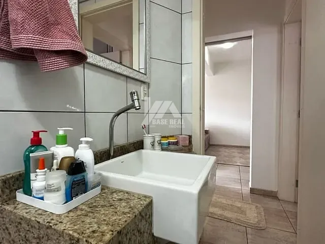 Apartamento com 100m² 2 quartos e 1 banheiro, à venda, no bairro Centro em Ponta Grossa