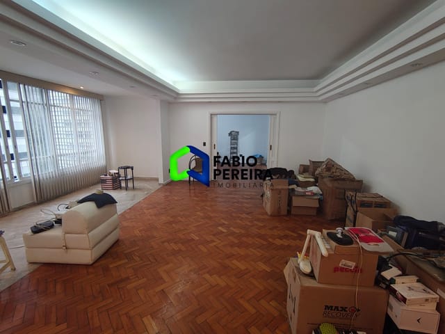 Apartamento com 313m² 4 quartos e 4 banheiros, à venda, no bairro Copacabana em Rio de Janeiro