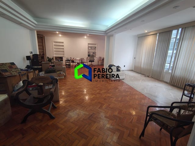 Apartamento com 313m² 4 quartos e 4 banheiros, à venda, no bairro Copacabana em Rio de Janeiro