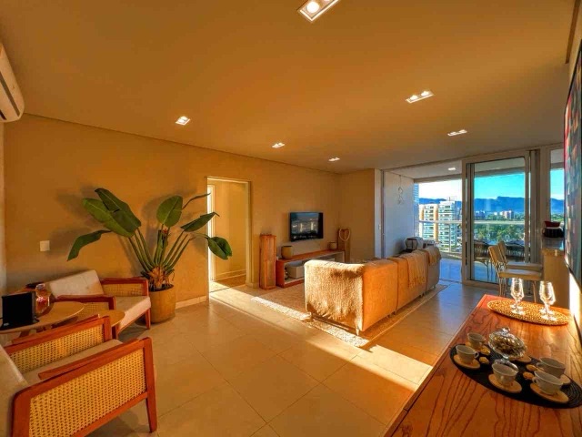 Foto do Apartamento - Apartamento vista mar, para venda e locação, com 03 dormitórios e 02 vagas de garagem na praia doAruan, Caraguatatuba, SP | Innova Imobiliária