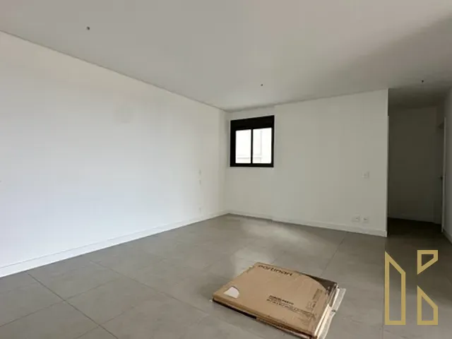 Apartamento 2 quartos e 2 banheiros, à venda, no bairro Guanabara Parque Boulevard em Londrina