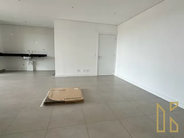 Apartamento 2 quartos e 2 banheiros, à venda, no bairro Guanabara Parque Boulevard em Londrina
