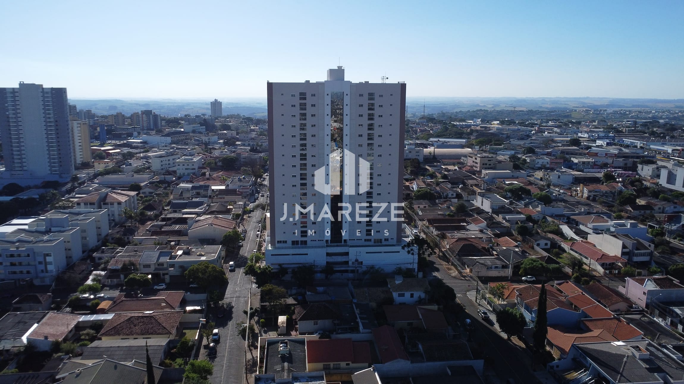 Apartamento à venda com 3 quartos, 134m² - Foto 1