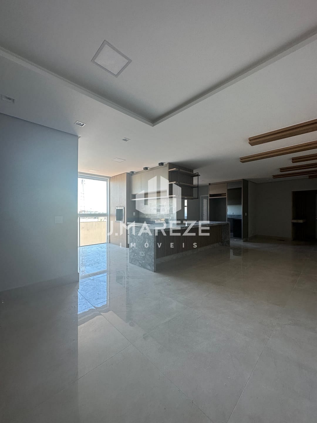 Apartamento à venda com 3 quartos, 134m² - Foto 9