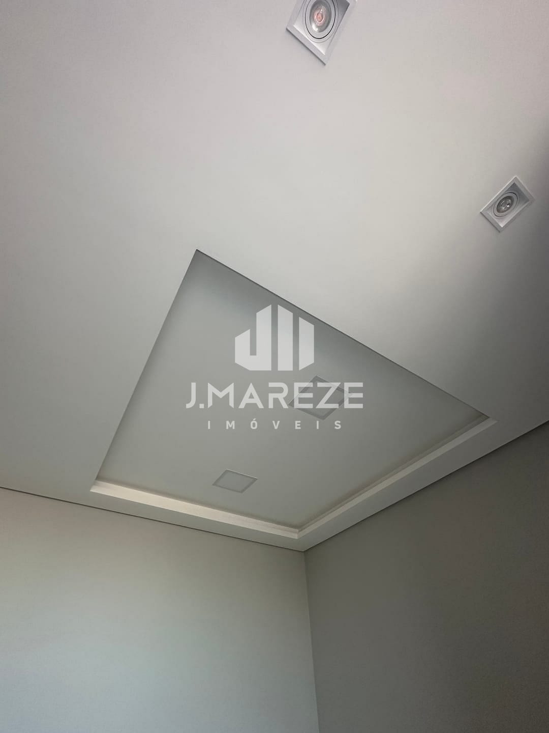 Apartamento à venda com 3 quartos, 134m² - Foto 3