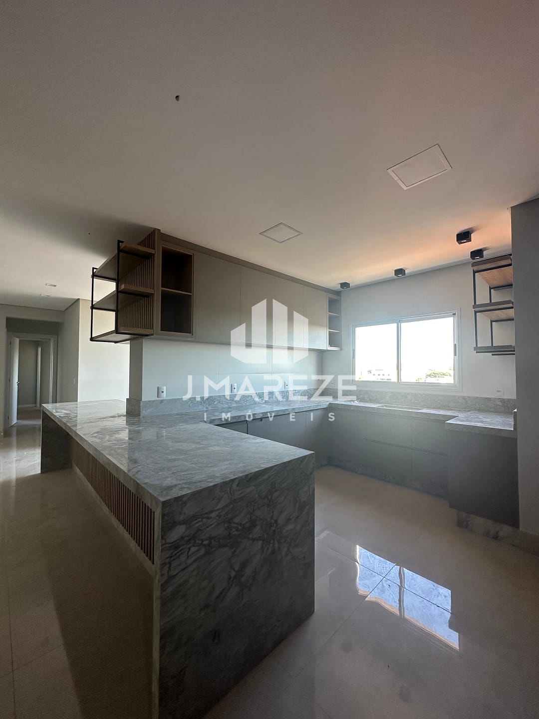 Apartamento à venda com 3 quartos, 134m² - Foto 7