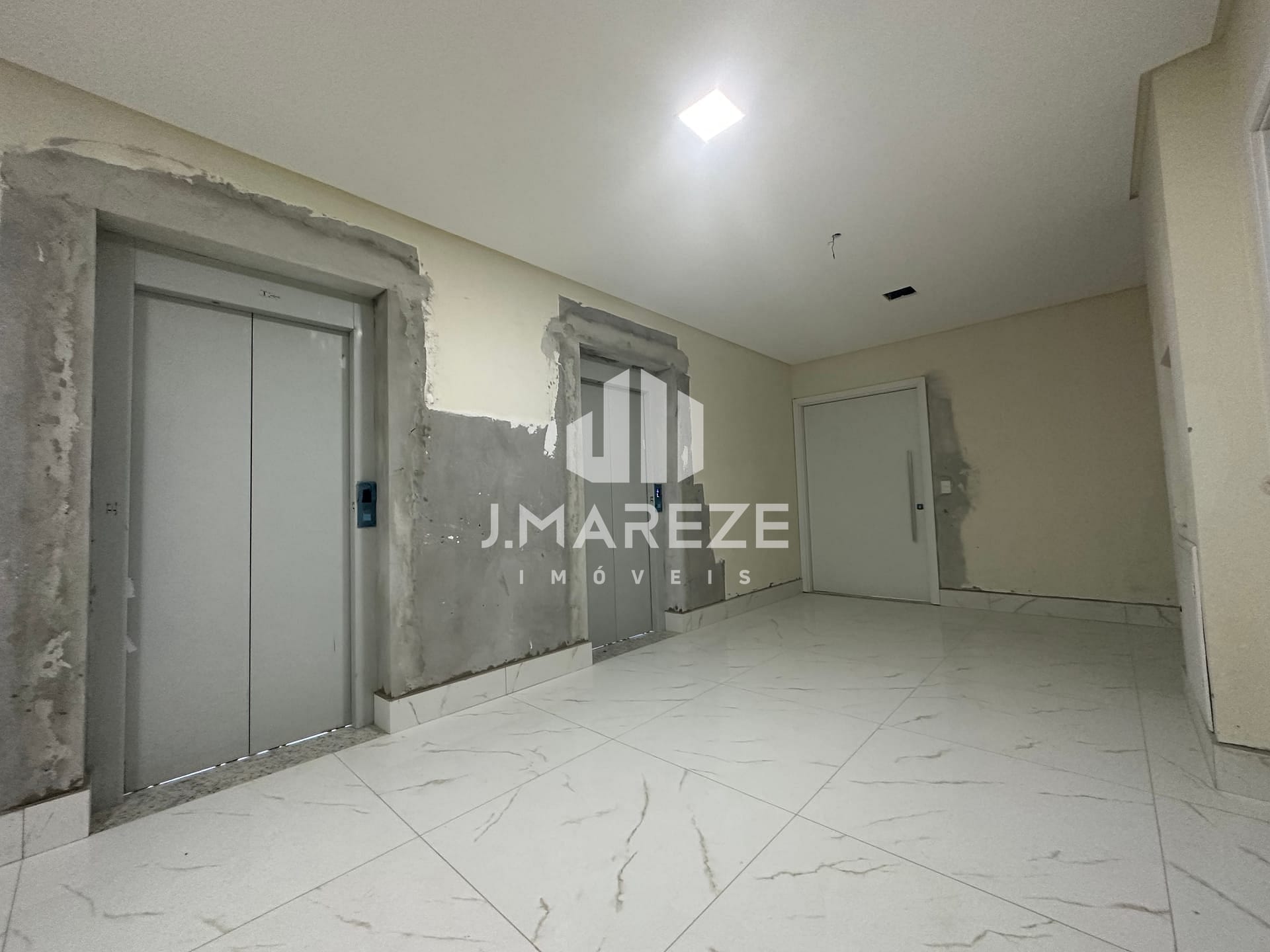 Apartamento à venda com 3 quartos, 134m² - Foto 26