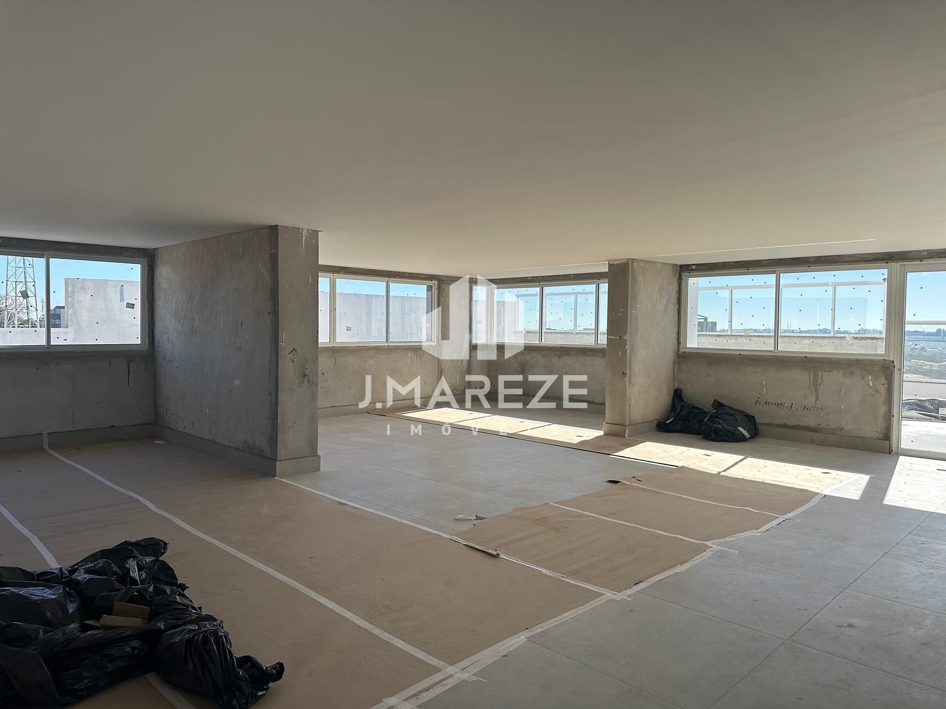 Apartamento à venda com 3 quartos, 134m² - Foto 27