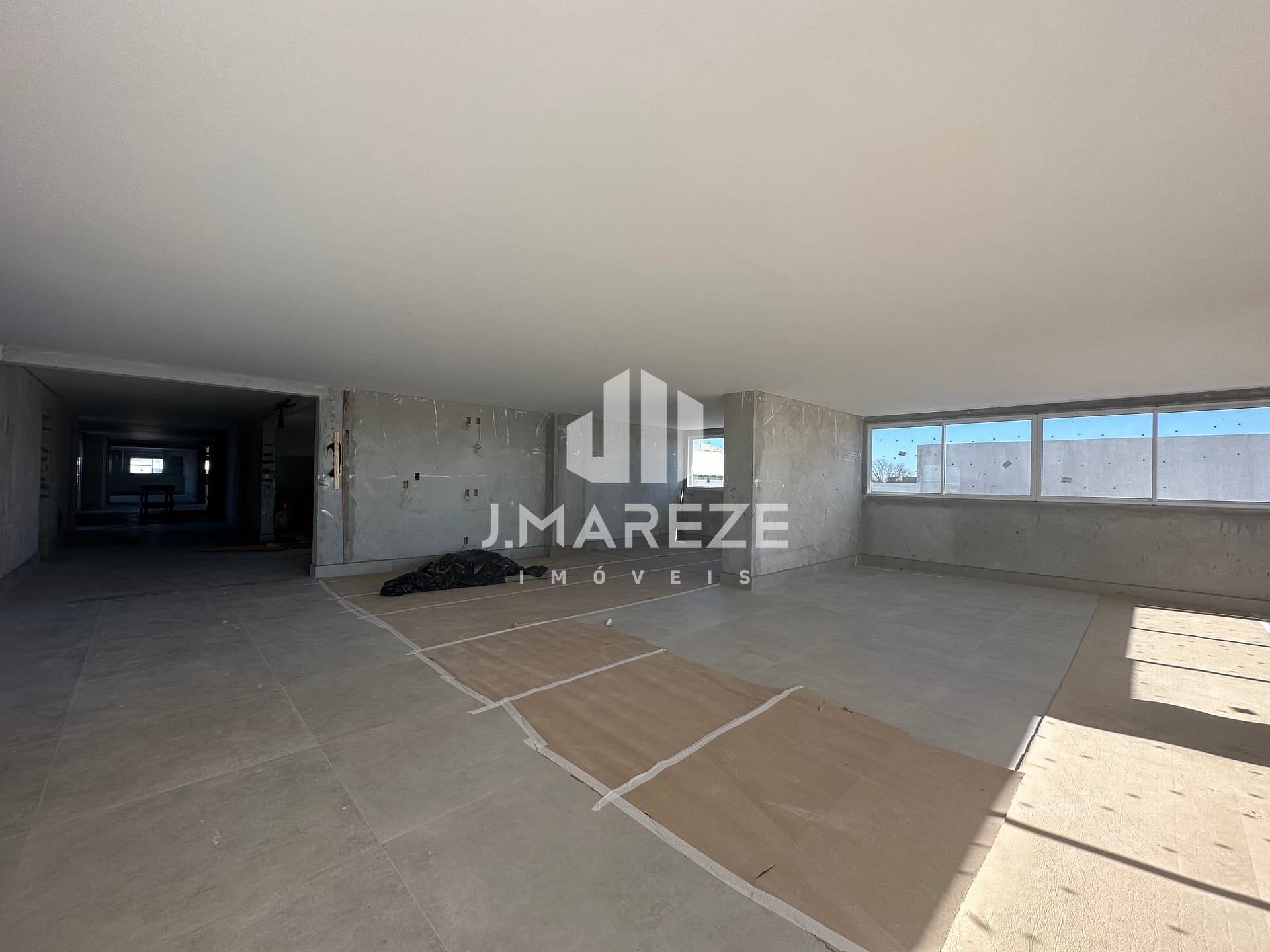 Apartamento à venda com 3 quartos, 134m² - Foto 31