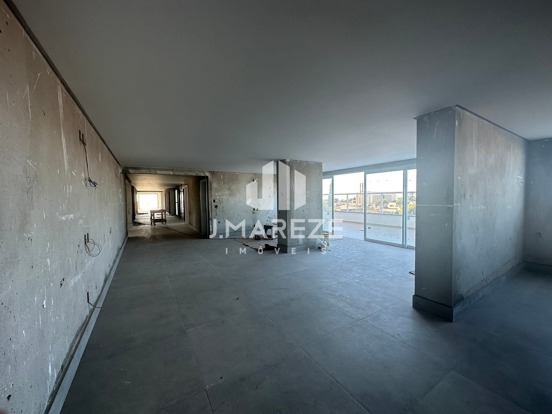 Apartamento à venda com 3 quartos, 134m² - Foto 32