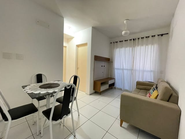 Apartamento 2 quartos e 2 banheiros, para alugar, no bairro Mondubim em Fortaleza