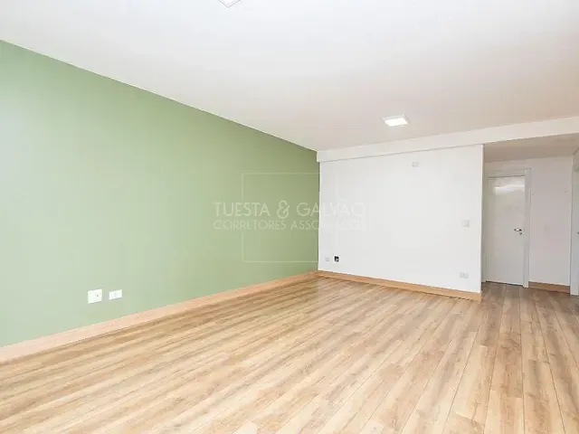 Apartamento com 94m² 3 quartos e 2 banheiros, à venda, no bairro Água Verde em Curitiba